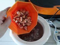 红豆银耳百合汤的做法步骤5